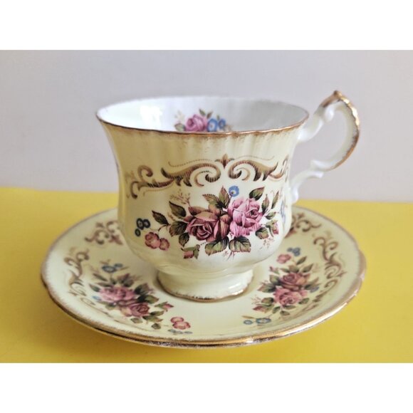 VINTAGE Paragon Bone China Cup & Saucer Set Antique Series Tapestry Rose 1950's - Picture 1 of 12